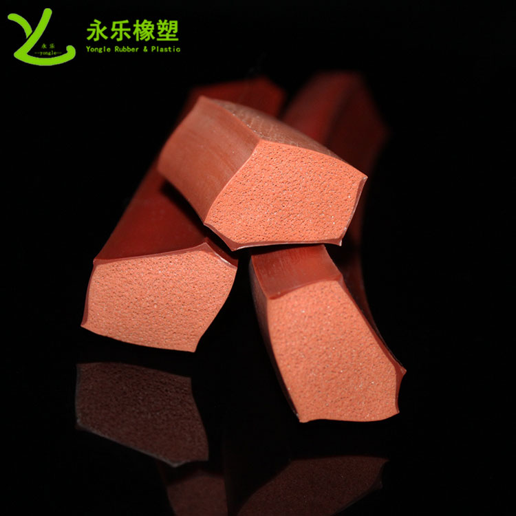 擠出復合發(fā)泡硅膠條，耐高溫復合發(fā)泡硅膠條，耐老化復合發(fā)泡硅膠條